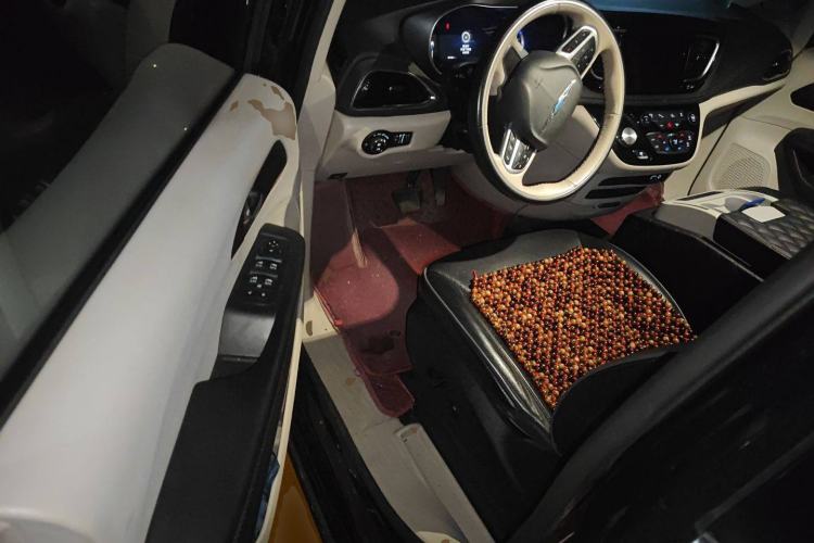 Used Chrysler Grand Voyager PHEV 2019 3.6L Plug-in Hybrid