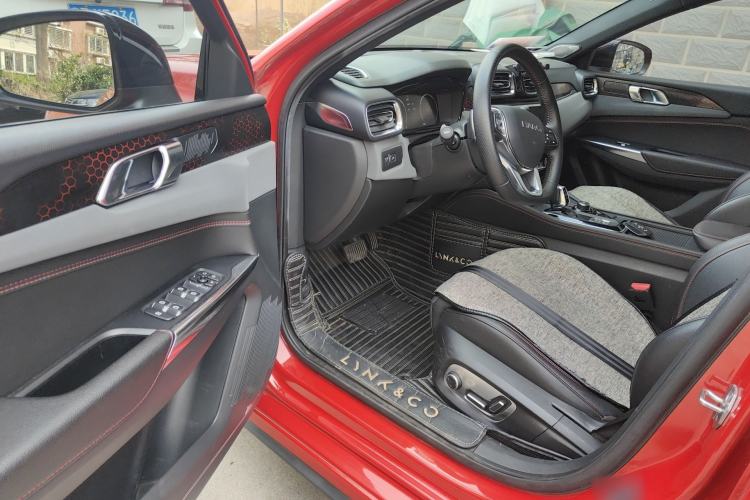 Used Lynk & Co 03 2019 1.5TD DCT JingPro Edition China VI Standard Driver Seat