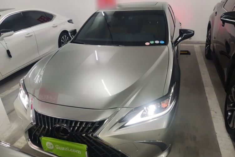 Used Lexus ES 2022 300h Excellence Edition