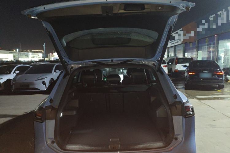 Used Volkswagen Tiguan L 2024 PRO 380TSI Four-Wheel Drive R-Line Prestige Edition Trunk