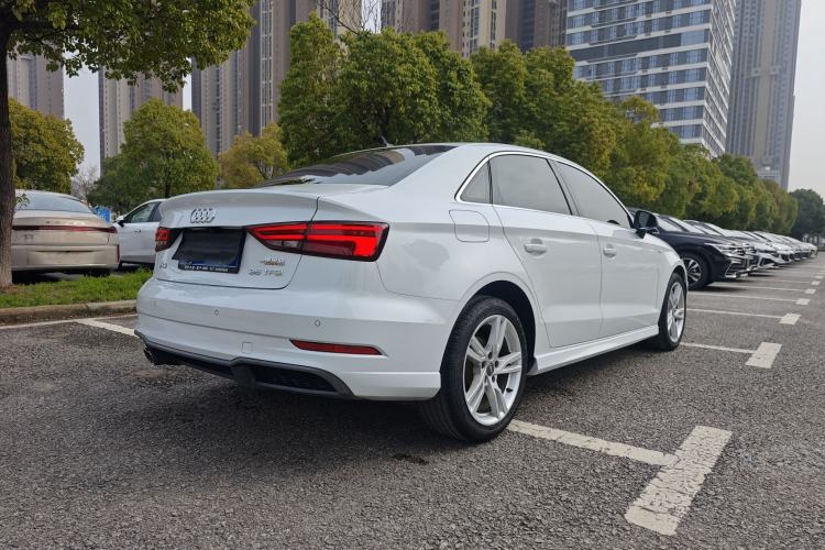 Used Audi A3 2020 Limousine 35 TFSI Fashion Edition China VI Emission Standard