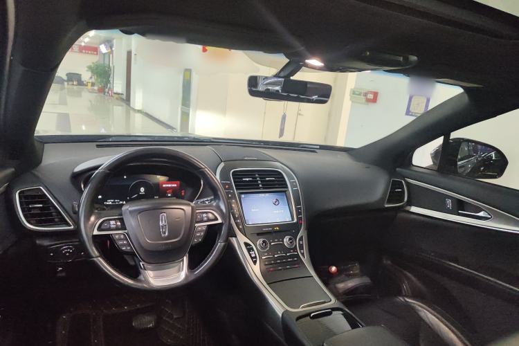 Used Lincoln Nautilus 2019 2.0T Two-Wheel Drive Luxury Edition China VI Standard
