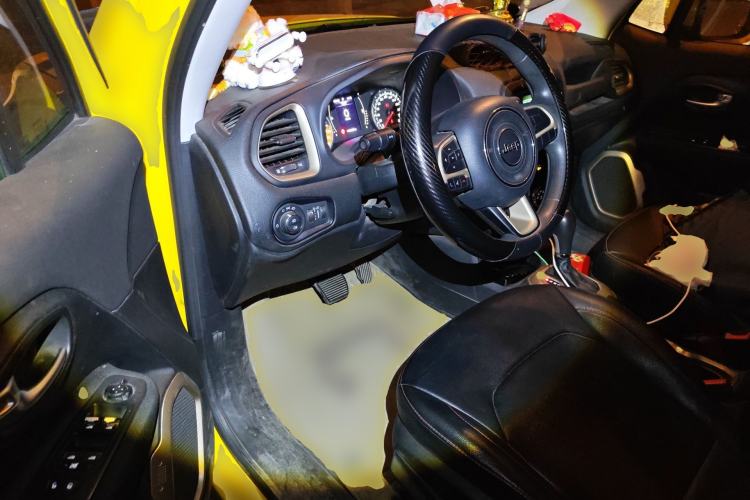 Used Jeep Renegade 2016 1.4T Automatic Jingneng Edition Driver Seat