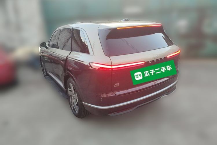 Used ONVO Luxeed L90 2025 Model—Ultra Six-Seater Version
