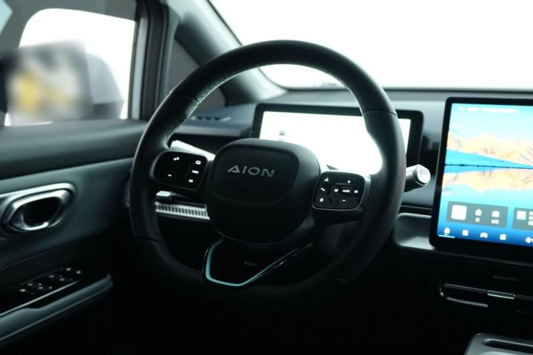 Used AION Y 2024 Younger