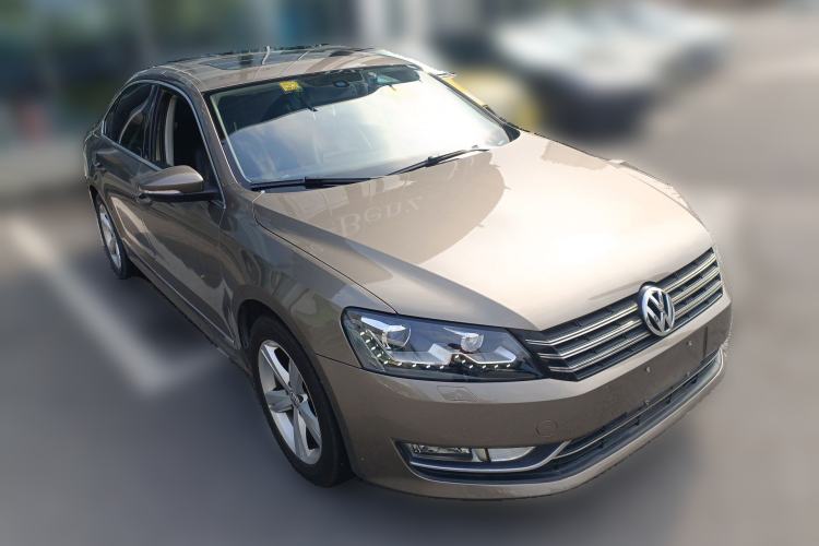 Used Volkswagen Passat 2013 1.8TSI DSG Prestige Edition Front Right 45 Deg