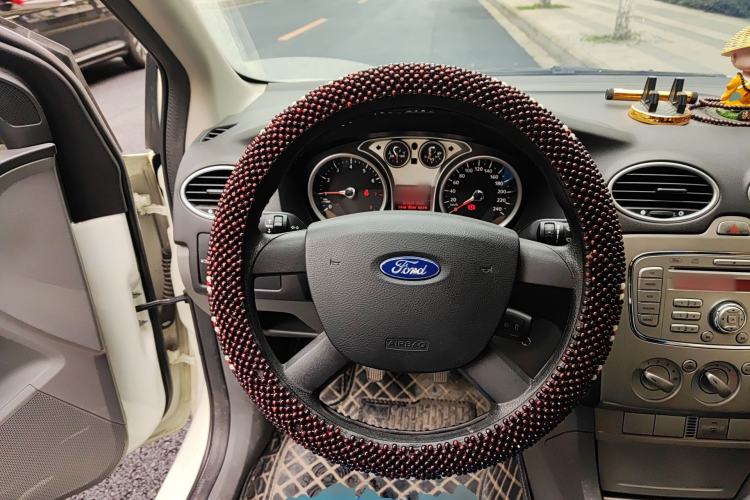 Used Ford Focus 2013 Hatchback Classic 1.8L Manual Base Model Steering Wheel