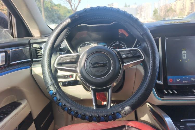 Used Zotye T700 2017 1.8T Dual-Clutch Luxury Model Steering Wheel