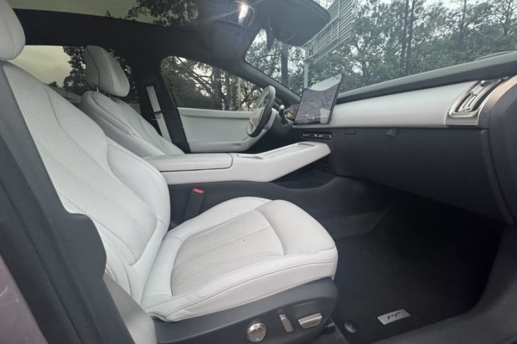 Used XPeng P7+ 2024 Long-Range Max Interior 5