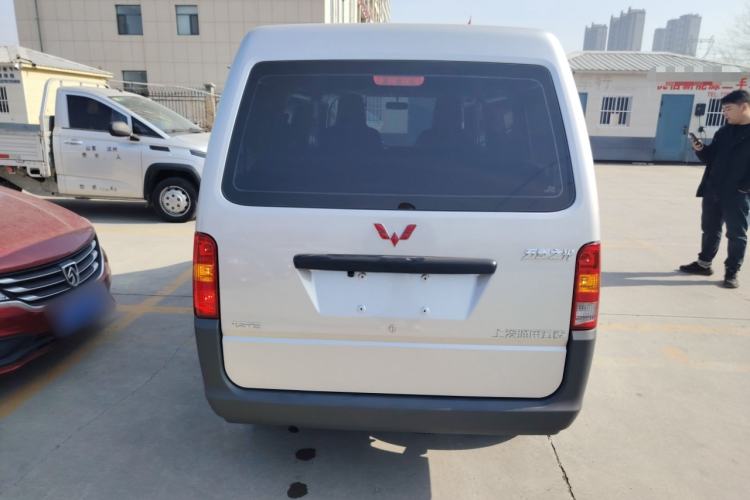 Used Wuling Zhiguang 2023 1.5L Practical Version 5/7 Seats
