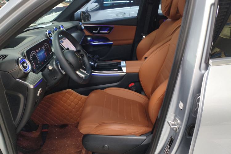 Used Mercedes-Benz GLC 2023 GLC 260 L 4MATIC Luxury 7-Seater Left Front Seat