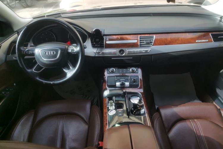 Used Audi A8 2011 A8L 3.0 TFSI quattro Luxury Edition (213kW) Center Console