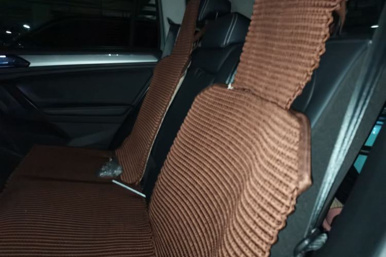 Used Volkswagen Tiguan L 2017 380TSI Automatic All-Wheel-Drive Luxury Edition Left Rear Seat