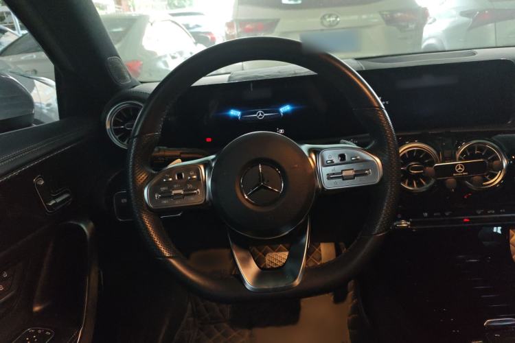Used Mercedes-Benz A-Class 2022 Revised Version A 200 L Sport Sedan Fashionable Style Steering Wheel