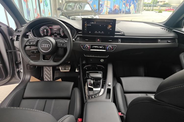 Used Audi A4L 2024 40 TFSI Luxury Dynamic Edition