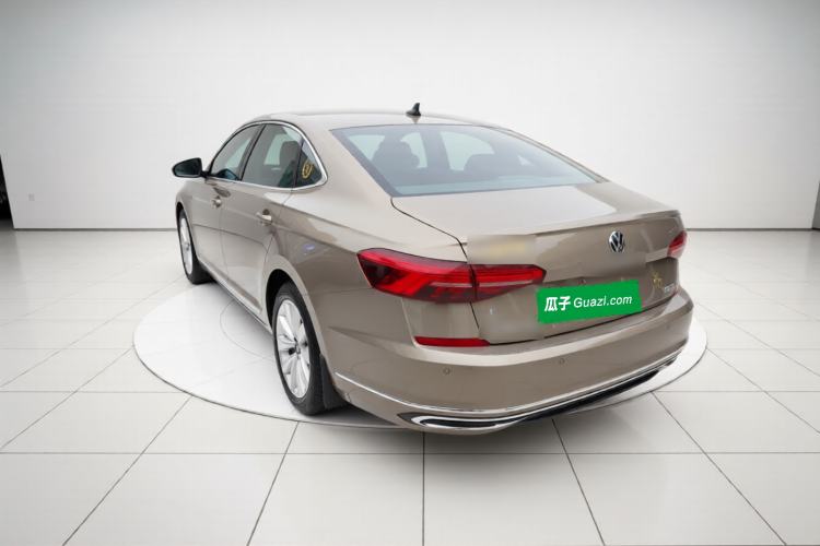 Used Volkswagen Passat 2020 Facelift 330TSI Elite Edition China VI Standard Exterior 2