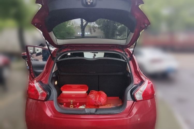 Used Nissan Tiida 2011 1.6L CVT Comfort Model