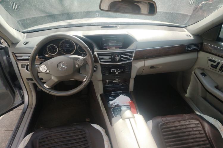 Used Mercedes-Benz E-Class 2013 E 260 L CGI Elegant Model
