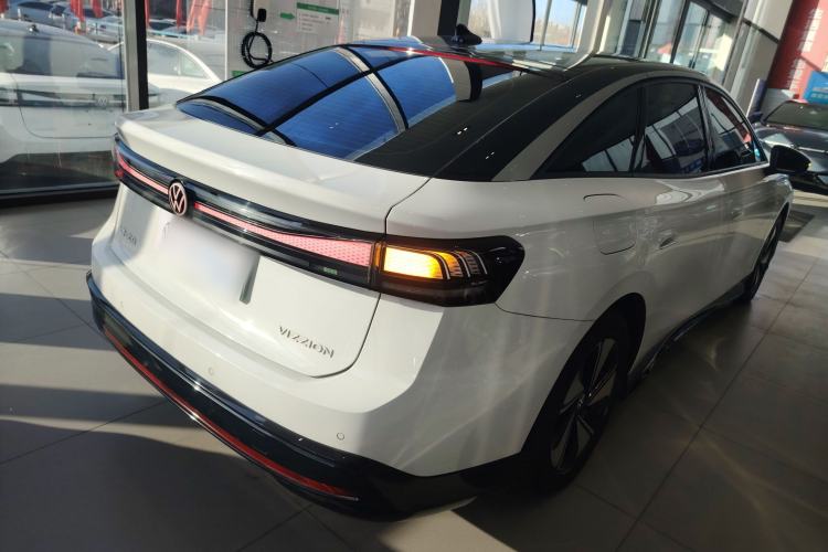 Used Volkswagen ID.7 VIZZION 2024 AIR model
