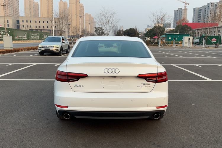 Used Audi A4L 2017 Plus 40 TFSI Ambition Model
