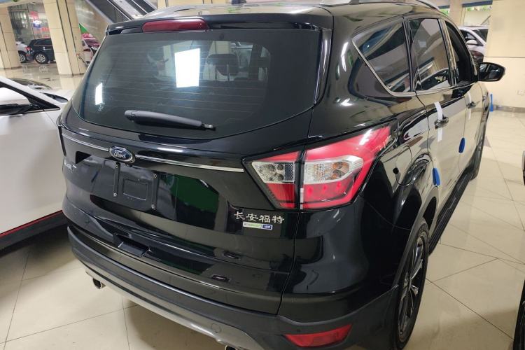 Used Ford Kuga 2019 EcoBoost 180 Two-Wheel-Drive Platinum Edition China VI Standard