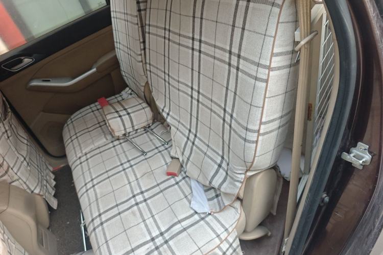 Used Baojun 730 2014 1.5L manual standard version 5 seats