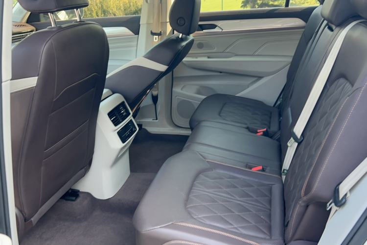 Used Volkswagen Tavendor 2023 380TSI Four-Wheel Drive R-Line Cruise Edition
