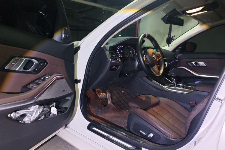 Used BMW 3 Series 2021 Facelifted 325Li M Sport Night Edition Package Driver Seat