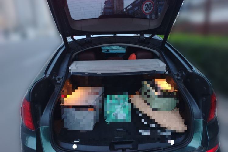 Used BMW 5 Series GT 2013 535i Elegant Edition Trunk