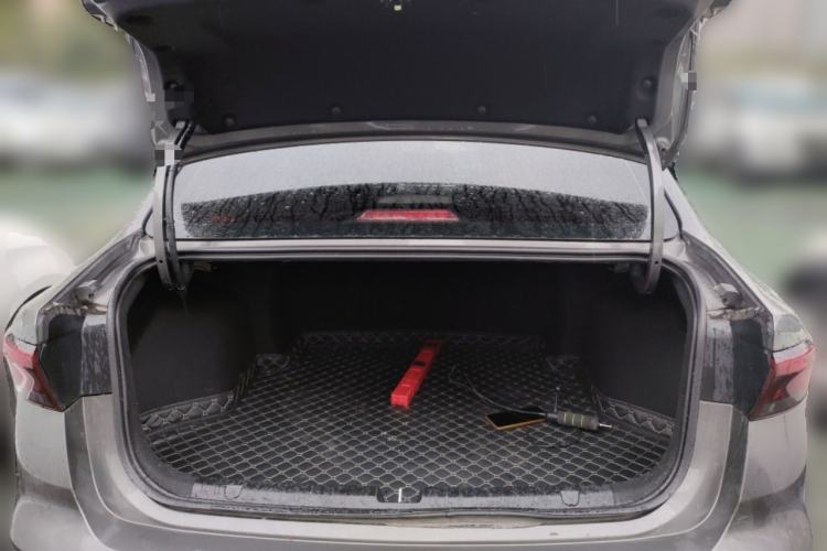 Used Geely Auto Emgrand 2022 4th Generation 1.5L CVT Flagship Model Trunk