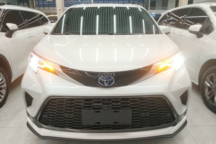 Used Toyota Granvia 2022 2.5L Hybrid Premium Edition Front