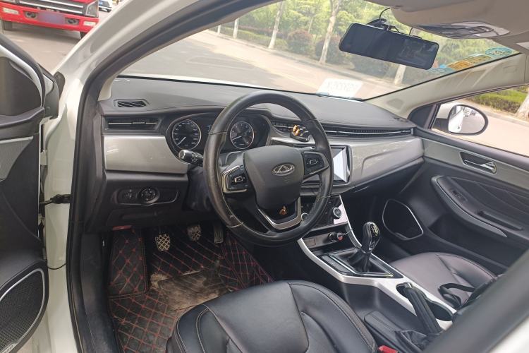 Used Chery Arrizo 5 2019 Facelifted PRO 1.5L Manual Youth Edition China VI Standard Center Console