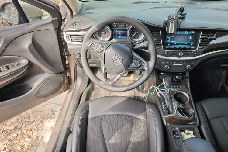 Used Buick Verano 2018 Sedan 20T Dual-Clutch Leading Model
