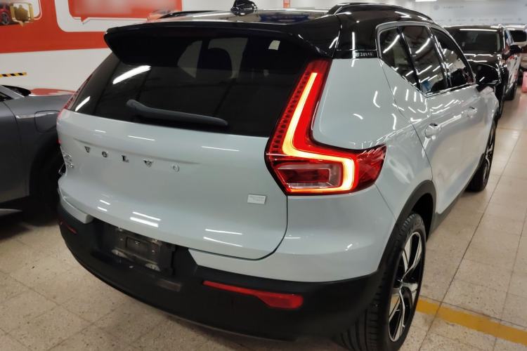 Used Volvo XC40 New Energy 2022 Four-Wheel Drive High-Performance Version Rear Right 45 Deg