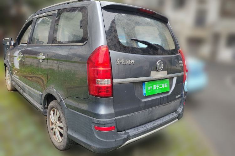 Used Dongfeng Fengon 360 2015 1.5L Manual Luxury 7-Seater China IV Standard
