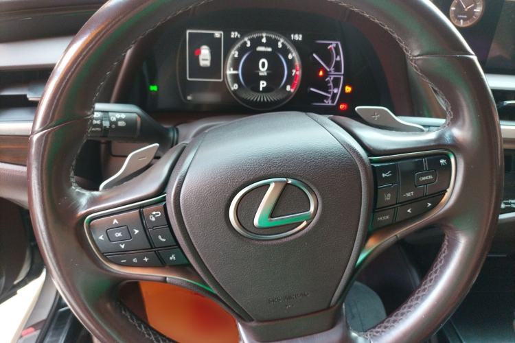 Used Lexus ES 2020 200 Excellence Edition