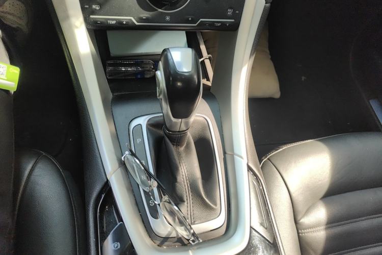 Used Ford Mondeo 2013 1.5L GTDi180 Fashion Edition Gear Lever