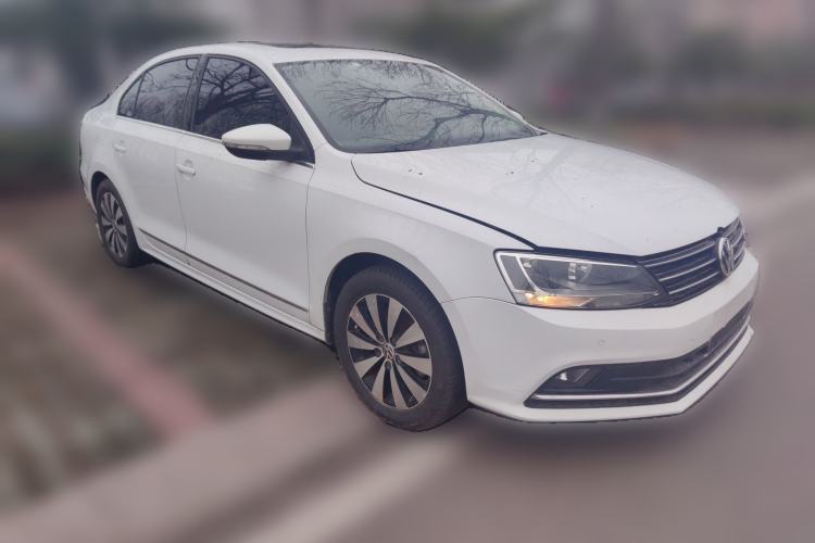 Used Volkswagen Sagitar 2015 230TSI Automatic Luxury Model