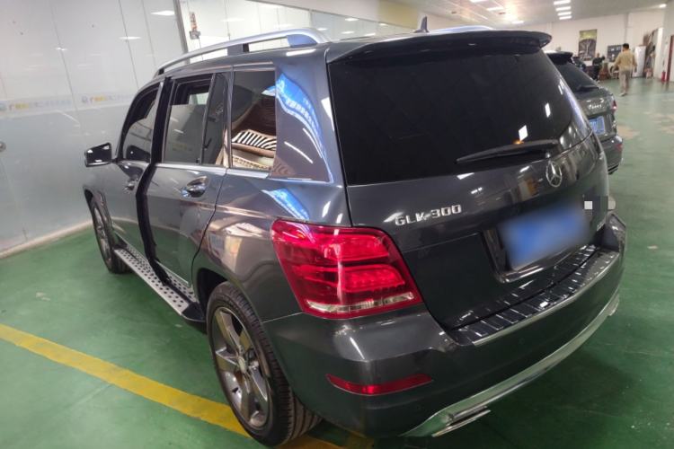 Used Mercedes-Benz GLK-Class 2013 GLK 300 4MATIC Dynamic Sunroof Model