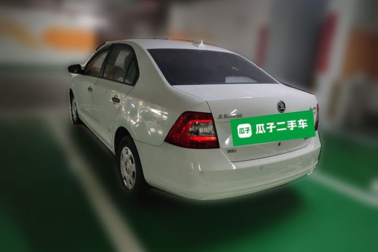 Used Skoda Rapid 2016 1.6L Manual Front-Wheel-Drive Version