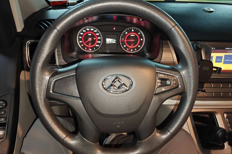 Used SAIC MAXUS G10 2018 PLUS 1.9T Manual Elite Edition Diesel
