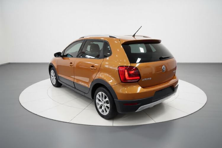 Used Volkswagen Polo 2016 1.6L Cross Polo Automatic Exterior 2