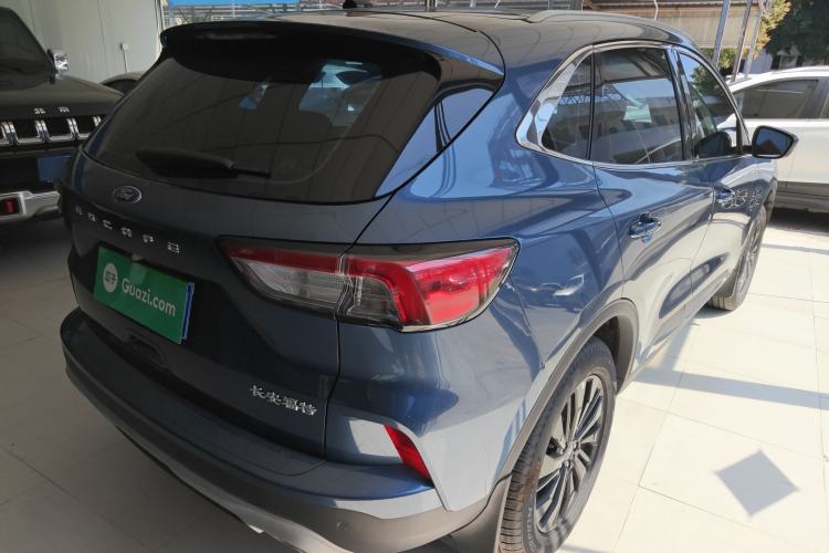 Used Ford Escape 2024 EcoBoost 245 Two-Wheel-Drive Titanium Edition