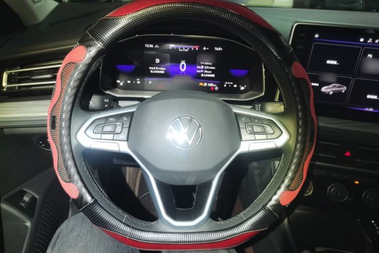 Used Volkswagen Sagitar 2024 300TSI DSG Excellence Edition Steering Wheel