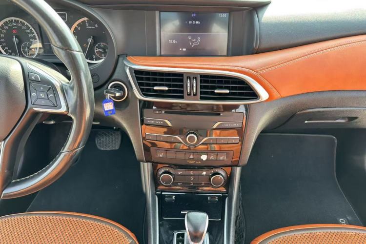 Used Infiniti QX30 2017 2.0T Four-Wheel Drive Sport Edition
