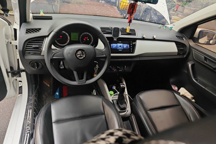 Used Skoda Fabia 2016 1.4L Automatic Car Enjoy Edition