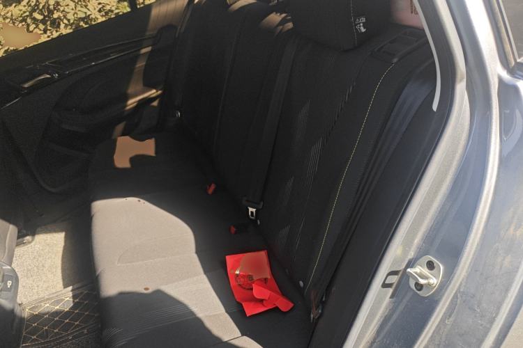 Used Roewe i5 2021 1.5L CVT Platinum Edition