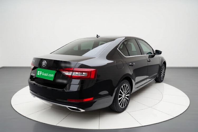 Used Skoda Octavia 2018 TSI230 DSG Luxury Enjoyment Edition
