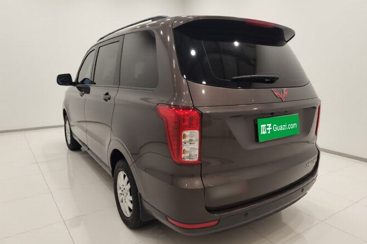 Used Wuling Hongguang 2019 1.5L S Comfort Edition China VI LAR