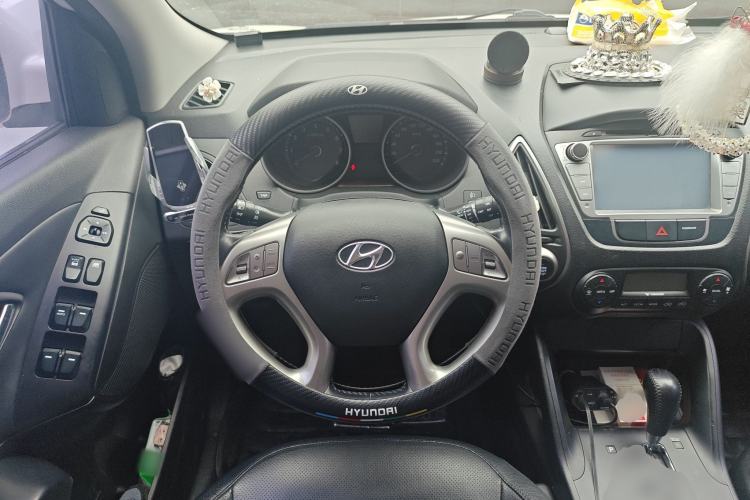Used Hyundai ix35 2013 2.0L Automatic Two-Wheel Drive Smart GLS China IV Standard